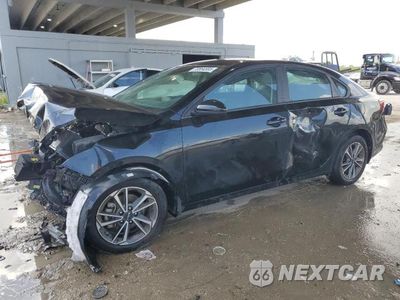 2023 KIA FORTE LX 3KPF24AD6PE663443 - główne zdjęcie licytacji z USA - miniatura