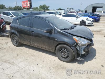 Czwarte zdjęcie samochodu z boku: 2015 TOYOTA PRIUS C VIN:JTDKDTB38F1578114 - miniatura