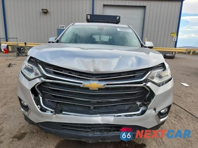 Piąte zdjęcie samochodu w środku: 2021 CHEVROLET TRAVERSE LT VIN:1GNEVHKW8MJ217973 - miniatura