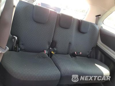 Zdjęcie 10 z 12 samochodu: 2009 TOYOTA YARIS BASE VIN:JTDJT903695237814 - miniatura