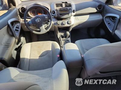 Zdjęcie 8 z 13 samochodu: 2010 TOYOTA RAV4 VIN:JTMZF4DV8A5024683 - miniatura