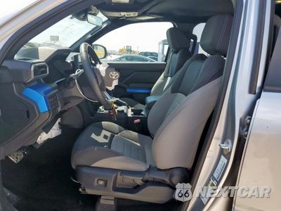 Zdjęcie 7 z 14 samochodu: 2024 TOYOTA TACOMA DOUBLE CAB VIN:3TMKB5FN1RM008606 - miniatura