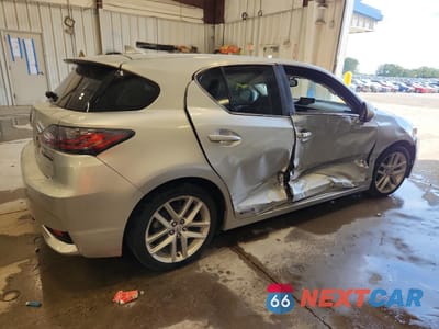 Trzecie zdjęcie samochodu z tyłu: 2014 LEXUS CT 200 VIN:JTHKD5BH7E2203779 - miniatura
