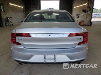 Zdjęcie 6 z 13 samochodu: 2018 VOLVO S90 T5 MOMENTUM VIN:LVY982MK6JP015417 - miniatura