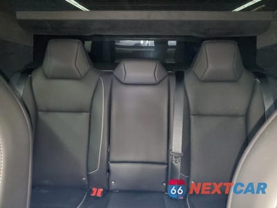 Zdjęcie 10 z 16 samochodu: 2025 TESLA CYBERTRUCK VIN:7G2CEHED7SA071428 - miniatura
