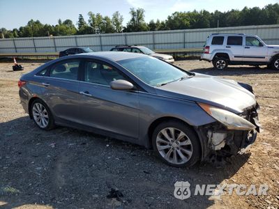 Czwarte zdjęcie samochodu z boku: 2012 HYUNDAI SONATA SE VIN:5NPEC4AB0CH346979 - miniatura