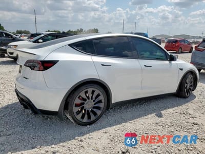 Trzecie zdjęcie samochodu z tyłu: 2024 TESLA MODEL Y VIN:7SAYGDEF6RA267029 - miniatura
