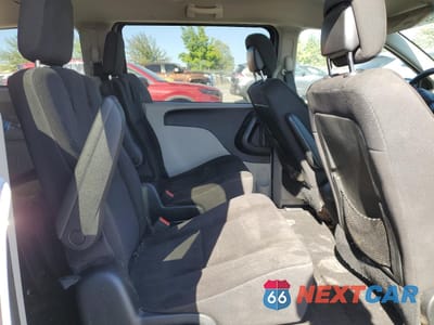 Zdjęcie 11 z 14 samochodu: 2018 DODGE GRAND CARAVAN SE VIN:2C4RDGBG2JR245534 - miniatura