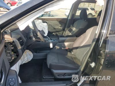 Zdjęcie 7 z 16 samochodu: 2021 NISSAN ROGUE SV VIN:5N1AT3BB9MC729559 - miniatura