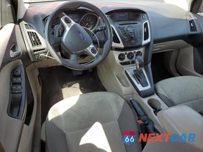 Zdjęcie 8 z 12 samochodu: 2014 FORD FOCUS SE VIN:1FADP3F29EL394116 - miniatura