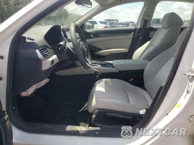Zdjęcie 7 z 15 samochodu: 2019 HONDA ACCORD LX VIN:1HGCV1F10KA150676 - miniatura