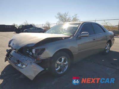 1998 LEXUS ES 300 JT8BF28G3W5028664 - główne zdjęcie licytacji z USA - miniatura