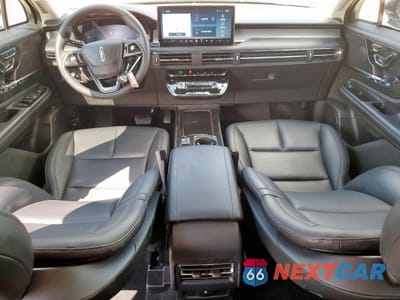 Zdjęcie 8 z 16 samochodu: 2023 LINCOLN CORSAIR VIN:5LMCJ1CA9PUL25522 - miniatura