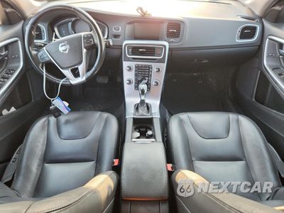 Zdjęcie 8 z 12 samochodu: 2018 VOLVO V60 CROSS COUNTRY PREMIER VIN:YV440MWK4J2058441 - miniatura