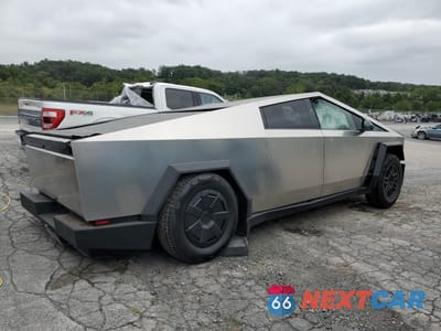 Trzecie zdjęcie samochodu z tyłu: 2024 TESLA CYBERTRUCK VIN:7G2CEHED1RA042324 - miniatura