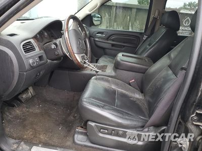 Zdjęcie 7 z 13 samochodu: 2011 GMC YUKON DENALI VIN:1GKS2EEF0BR331662 - miniatura