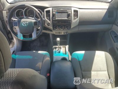 Zdjęcie 8 z 15 samochodu: 2013 TOYOTA TACOMA DOUBLE CAB VIN:5TFLU4EN6DX063081 - miniatura