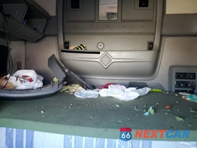 Zdjęcie 6 z 10 samochodu: 2011 INTERNATIONAL PROSTAR SEMI TRUCK VIN:3HSCUAPR9BN372546 - miniatura