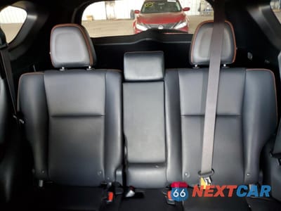 Zdjęcie 10 z 14 samochodu: 2018 TOYOTA RAV4 SE VIN:JTMJFREV1JJ231819 - miniatura