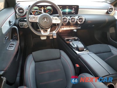 Zdjęcie 8 z 13 samochodu: 2023 MERCEDES-BENZ CLA 250 VIN:W1K5J4GB8PN423932 - miniatura