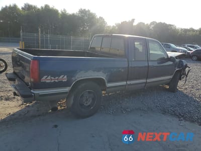 Trzecie zdjęcie samochodu z tyłu: 1999 CHEVROLET GMT-400 K1500 VIN:1GCEK19R2XR130715 - miniatura