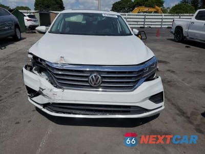 Piąte zdjęcie samochodu w środku: 2021 VOLKSWAGEN PASSAT SE VIN:1VWSA7A3XMC016876 - miniatura