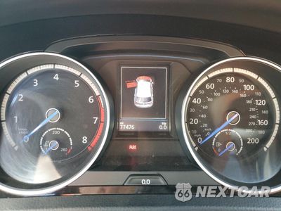 Zdjęcie 9 z 12 samochodu: 2017 VOLKSWAGEN GOLF R VIN:WVWVF7AU7HW094921 - miniatura