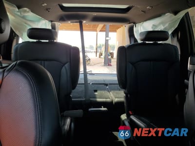 Zdjęcie 10 z 15 samochodu: 2023 JEEP WAGONEER SERIES II VIN:1C4SJVBP0PS560452 - miniatura