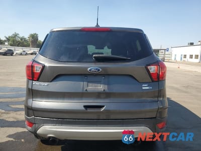 Zdjęcie 6 z 13 samochodu: 2019 FORD ESCAPE SE VIN:1FMCU9GD1KUB31234 - miniatura