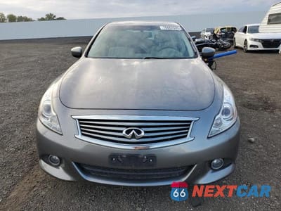 Piąte zdjęcie samochodu w środku: 2015 INFINITI Q40 BASE VIN:JN1CV6AR6FM523252 - miniatura