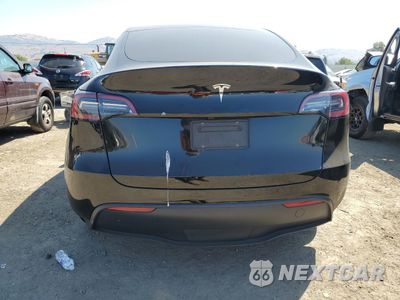 Zdjęcie 6 z 13 samochodu: 2024 TESLA MODEL Y VIN:7SAYGDED3RF052418 - miniatura