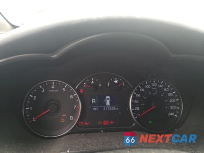 Zdjęcie 9 z 13 samochodu: 2014 KIA RONDO VIN:KNAHT8A3XE7052975 - miniatura