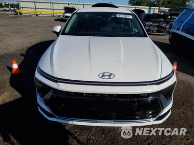 Piąte zdjęcie samochodu w środku: 2025 HYUNDAI SONATA HYBRID VIN:KMHL34JJ4SA107600 - miniatura