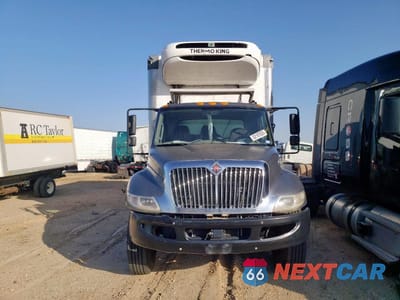Zdjęcie 9 z 10 samochodu: 2019 INTERNATIONAL 4000 4300 - TRUCKS REFRIGERATED BOX TRUCK VIN:3HAMMMML5KL010476 - miniatura