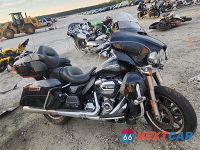 2017 HARLEY-DAVIDSON FLHTCU ULTRA CLASSIC ELECTRA GLIDE 1HD1FCC12HB640220 - główne zdjęcie licytacji z USA - miniatura