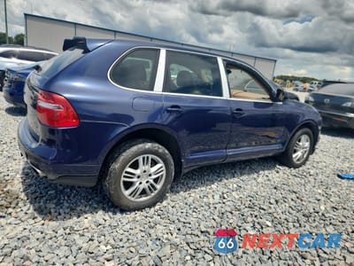 Trzecie zdjęcie samochodu z tyłu: 2010 PORSCHE CAYENNE VIN:WP1AA2AP1ALA05750 - miniatura