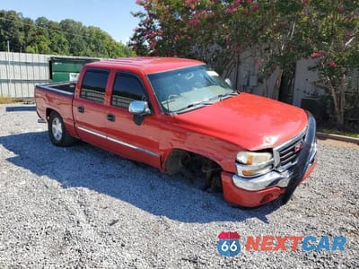 Czwarte zdjęcie samochodu z boku: 2006 GMC NEW SIERRA K1500 VIN:2GTEK13Z561254414 - miniatura