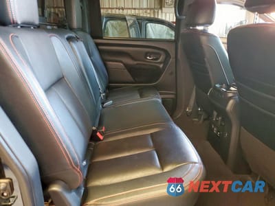 Zdjęcie 10 z 14 samochodu: 2021 NISSAN TITAN SV VIN:1N6AA1ED3MN502722 - miniatura