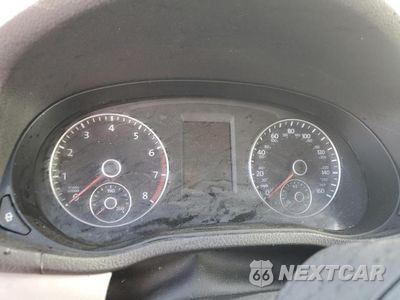 Zdjęcie 9 z 13 samochodu: 2012 VOLKSWAGEN PASSAT S VIN:1VWAP7A34CC024450 - miniatura