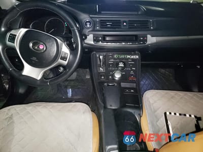 Zdjęcie 8 z 12 samochodu: 2013 LEXUS CT 200 VIN:JTHKD5BH1D2157266 - miniatura