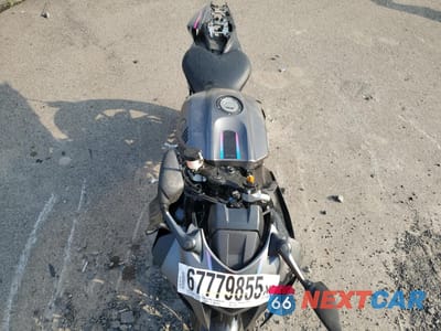 Piąte zdjęcie samochodu w środku: 2024 YAMAHA YZFR7 VIN:JYARM38E9RA013426 - miniatura