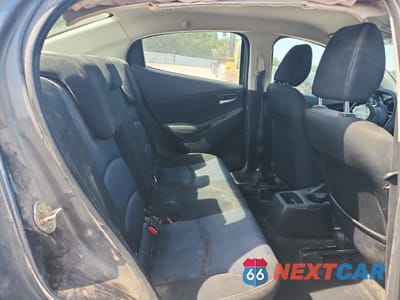 Zdjęcie 10 z 15 samochodu: 2019 TOYOTA YARIS IA VIN:3MYDLBYV8JY303847 - miniatura