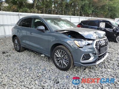 Czwarte zdjęcie samochodu z boku: 2022 AUDI Q3 PREMIUM 40 VIN:WA1AUCF39N1048278 - miniatura