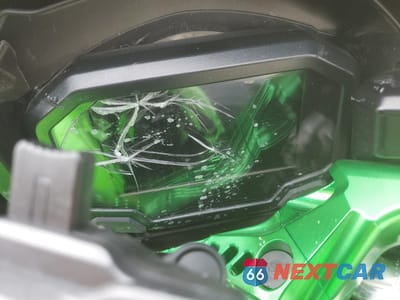 Zdjęcie 7 z 9 samochodu: 2025 KAWASAKI EX650 P VIN:ML5EXEP14SDAG5208 - miniatura