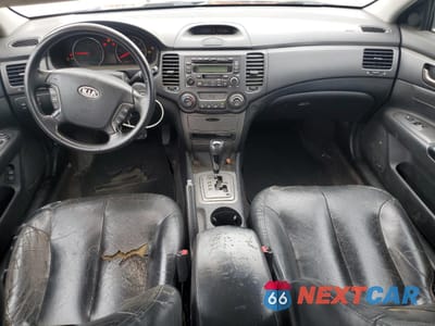 Zdjęcie 8 z 14 samochodu: 2006 KIA OPTIMA LX VIN:KNAGE124465044355 - miniatura