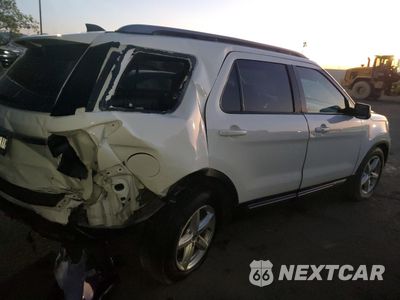 Trzecie zdjęcie samochodu z tyłu: 2018 FORD EXPLORER XLT VIN:1FM5K7D82JGC72837 - miniatura