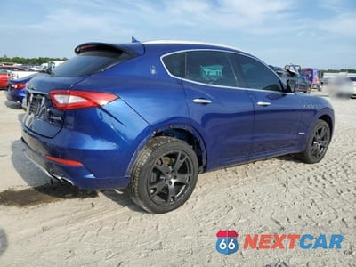 Trzecie zdjęcie samochodu z tyłu: 2018 MASERATI LEVANTE LUXURY VIN:ZN661XUL1JX298151 - miniatura
