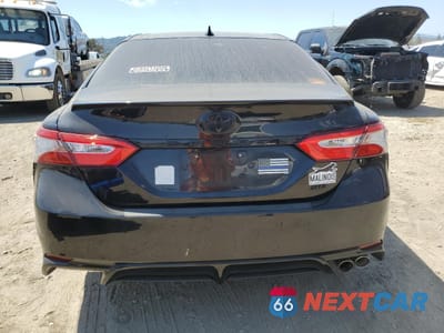 Zdjęcie 6 z 12 samochodu: 2019 TOYOTA CAMRY L VIN:4T1B11HK6KU245023 - miniatura