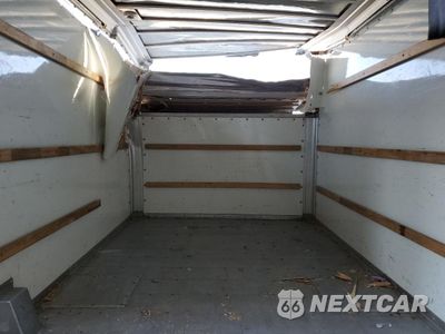 Zdjęcie 10 z 12 samochodu: 2007 FORD ECONOLINE E450 SUPER DUTY CUTAWAY VAN VIN:1FDXE45S77DB14464 - miniatura