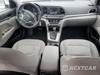 Zdjęcie 8 z 13 samochodu: 2017 HYUNDAI ELANTRA SE VIN:5NPD74LF7HH186557 - miniatura
